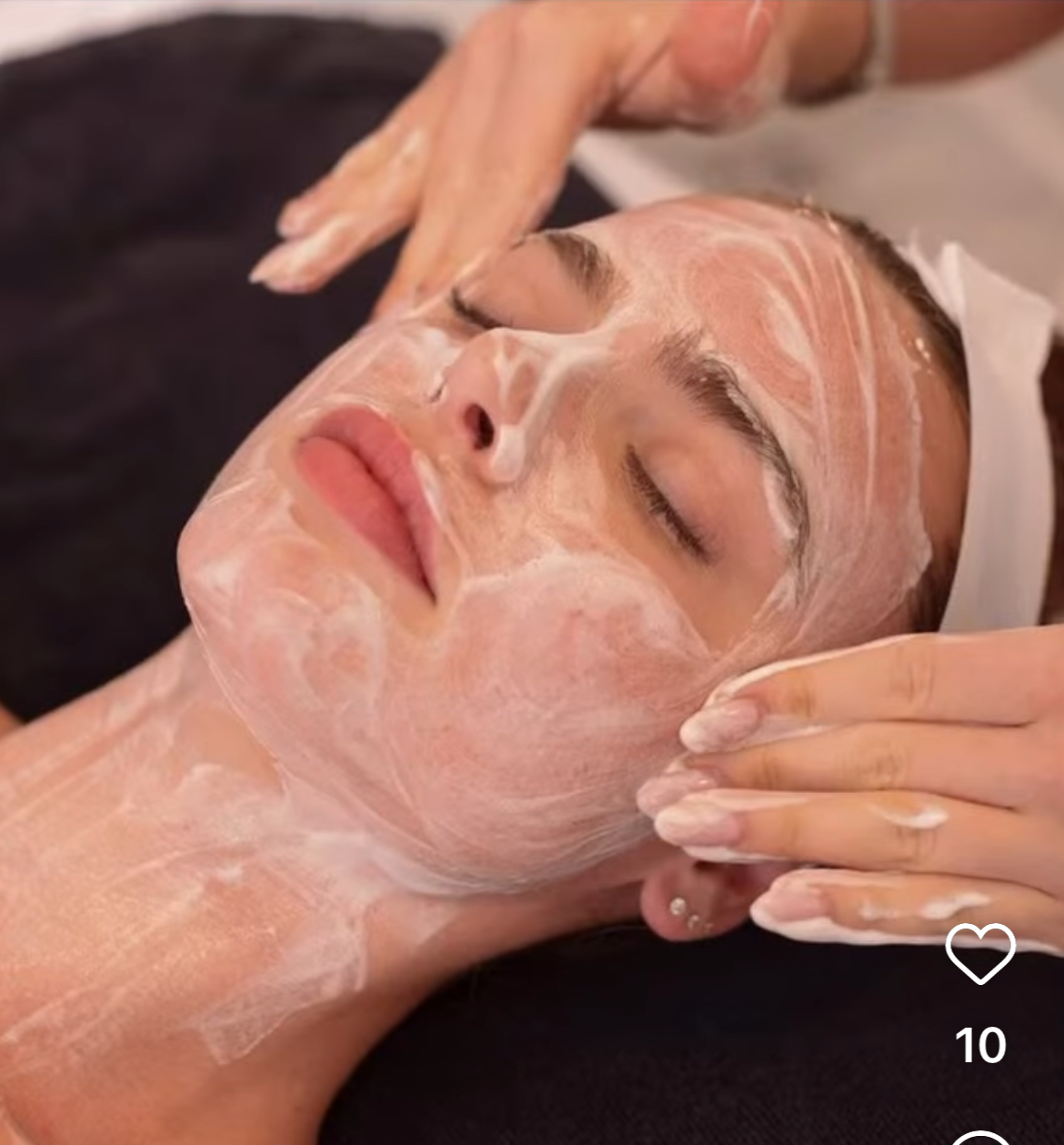 Hydrafacial Signature
